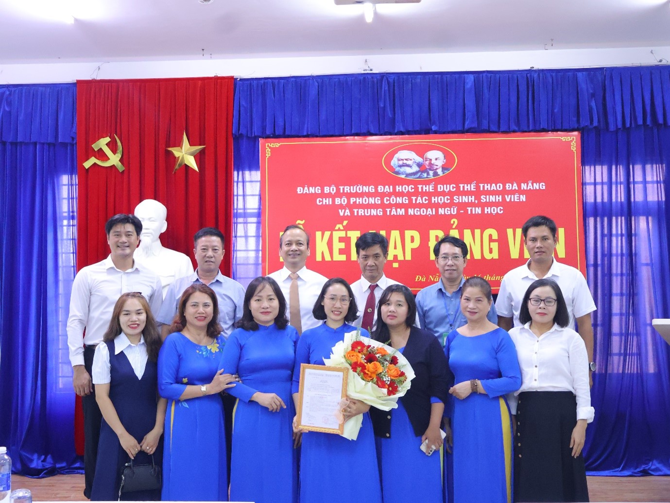 Gieo mầm lý tưởng - bồi đắp niềm tin dưới lá cờ vinh quang của Đảng